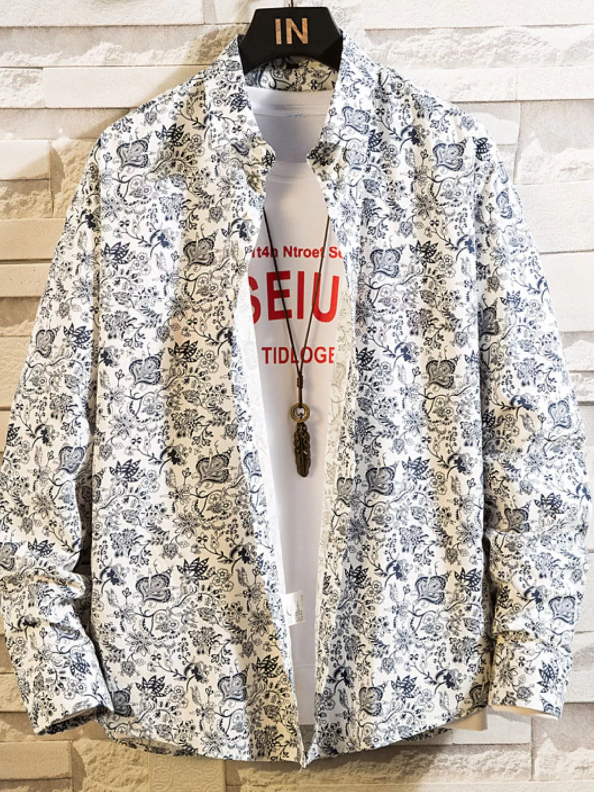 Men's button-up stretch shirt with blue and white decorative pattern, long sleeves