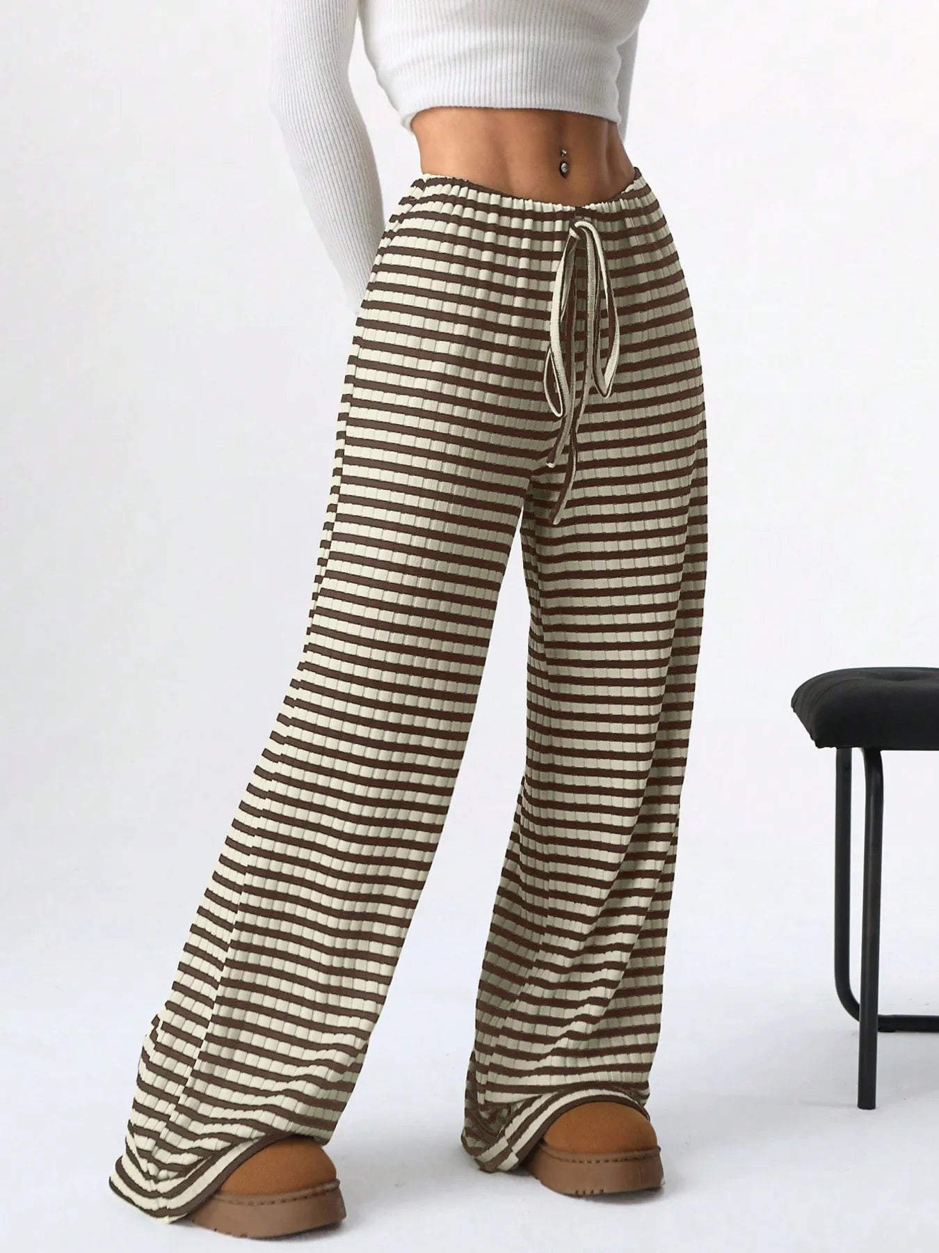 Striped wide-leg drawstring pants, dark and beige striped waist with drawstring tie