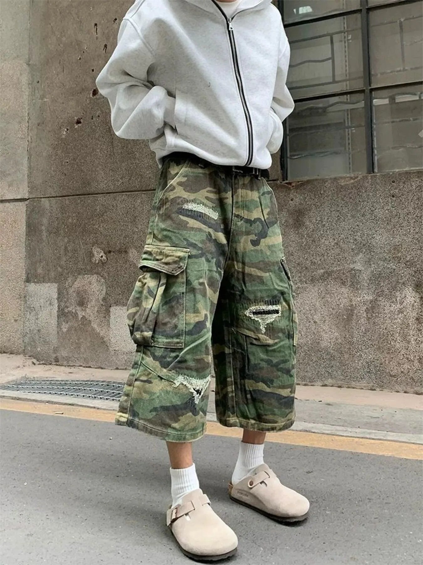 Men's camo cargo capri jeans in army green, distressed wash, side cargo pockets