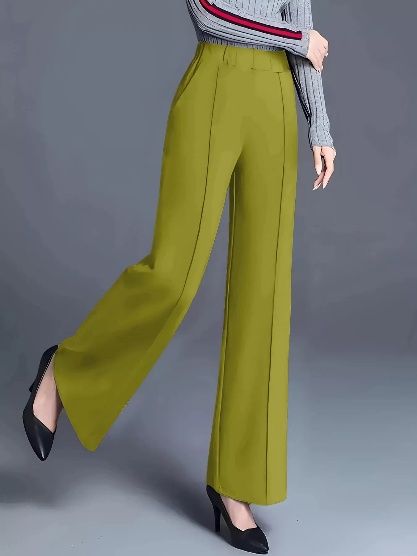 Wide-leg pants with high waist in olive green, smooth front and wide straight silhouette