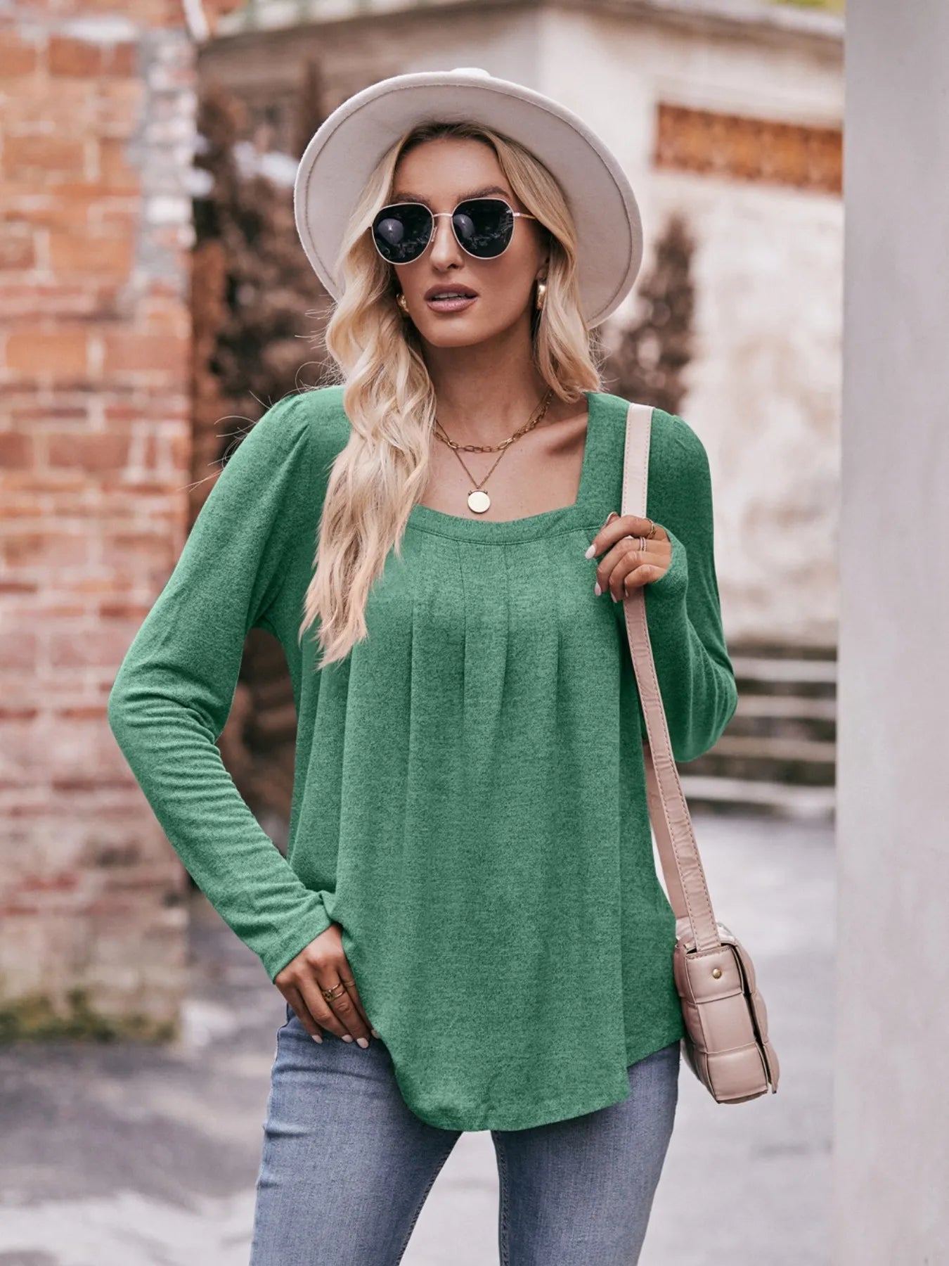 Square-neck long sleeve T-shirt, green, front view with relaxed fit