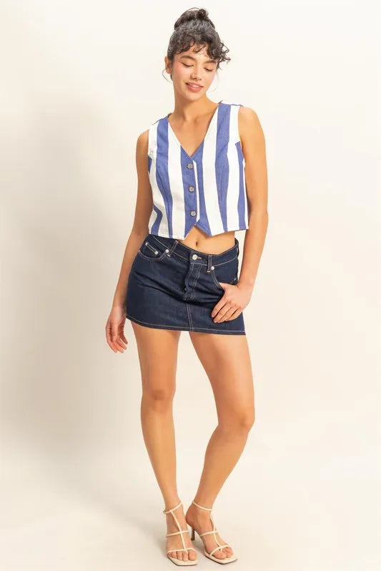 Striped woven sleeveless V-neck button-front vest in indigo and cream