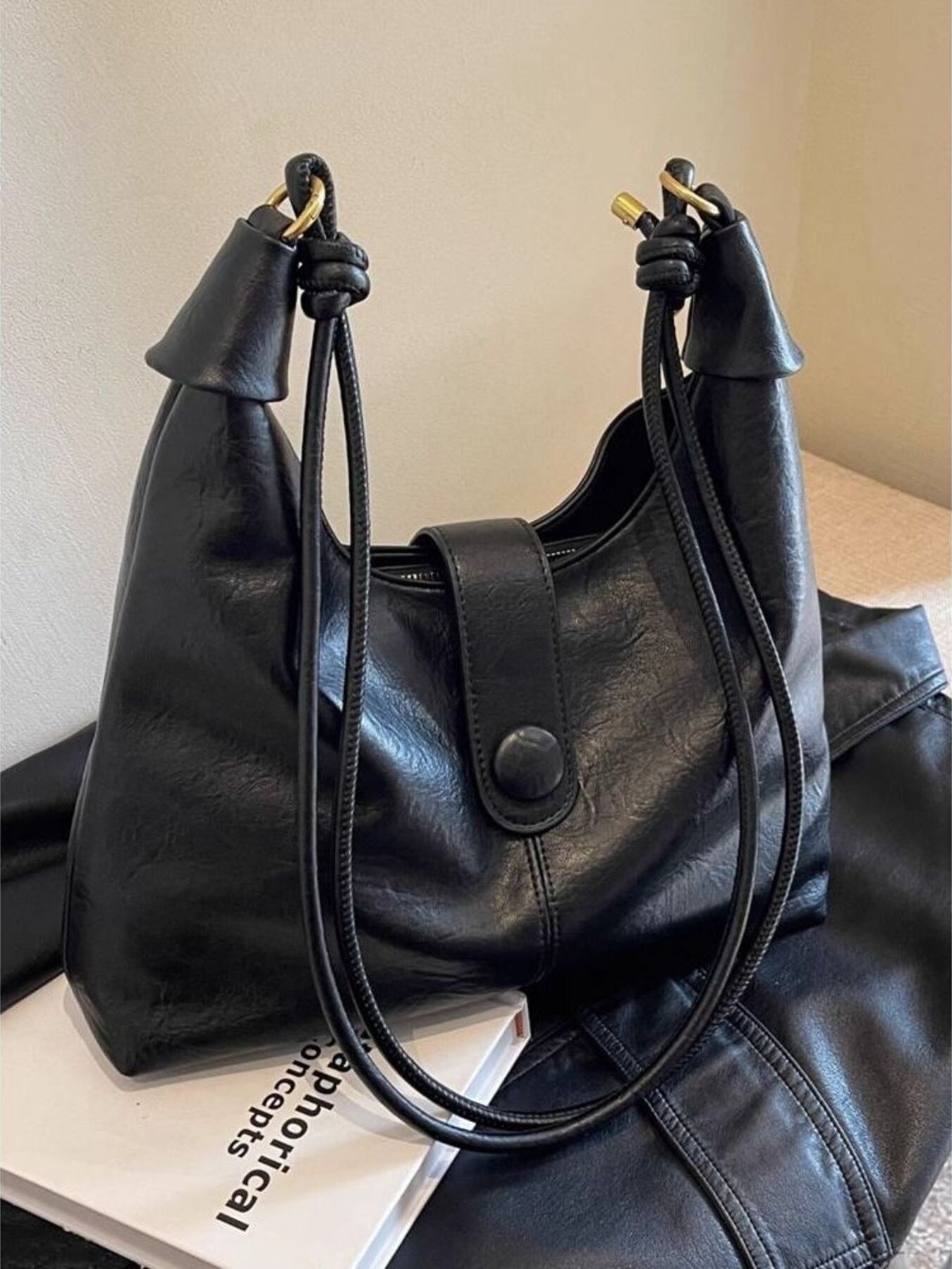 Vintage Buckle Closure Shoulder Bag in black PU leather, medium size, gold-tone hardware