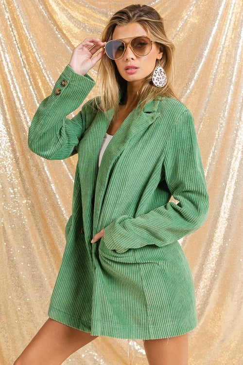 Vintage washed peak lapel double-breasted blazer in emerald green, long sleeves