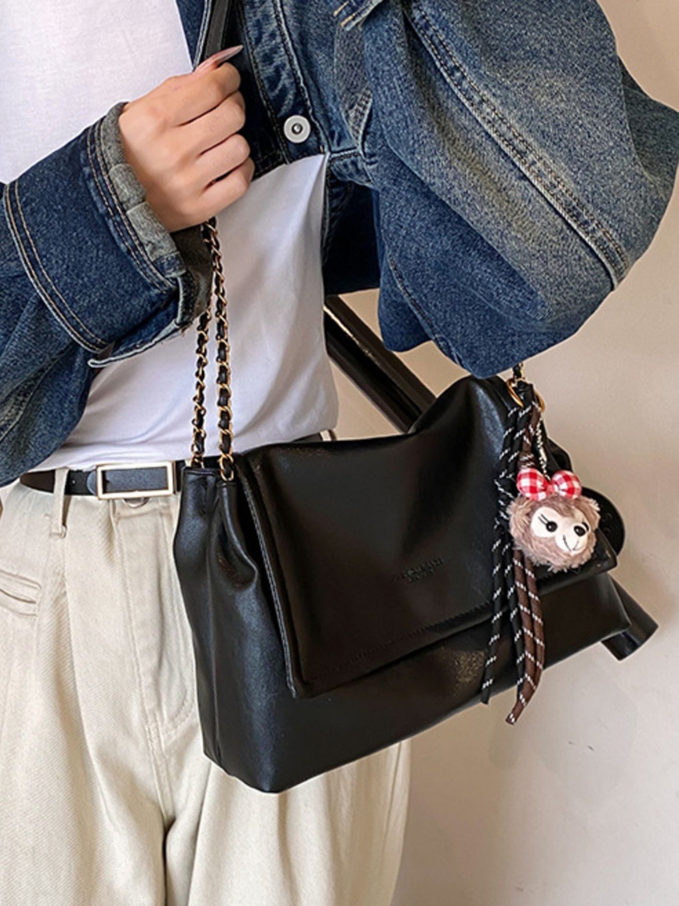 Flap Chain Shoulder Bag, black PU, medium, Trendsi with gold-tone chain strap
