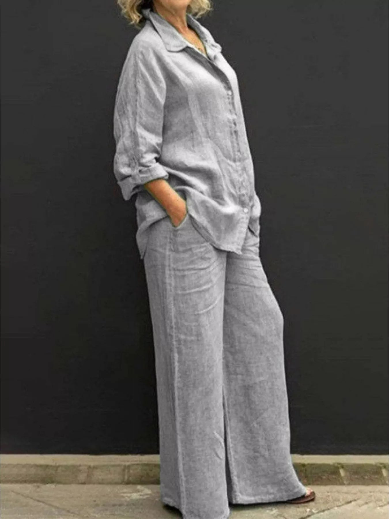 Long-sleeve shirt and pants set in light gray, button-front shirt with wide-leg pants