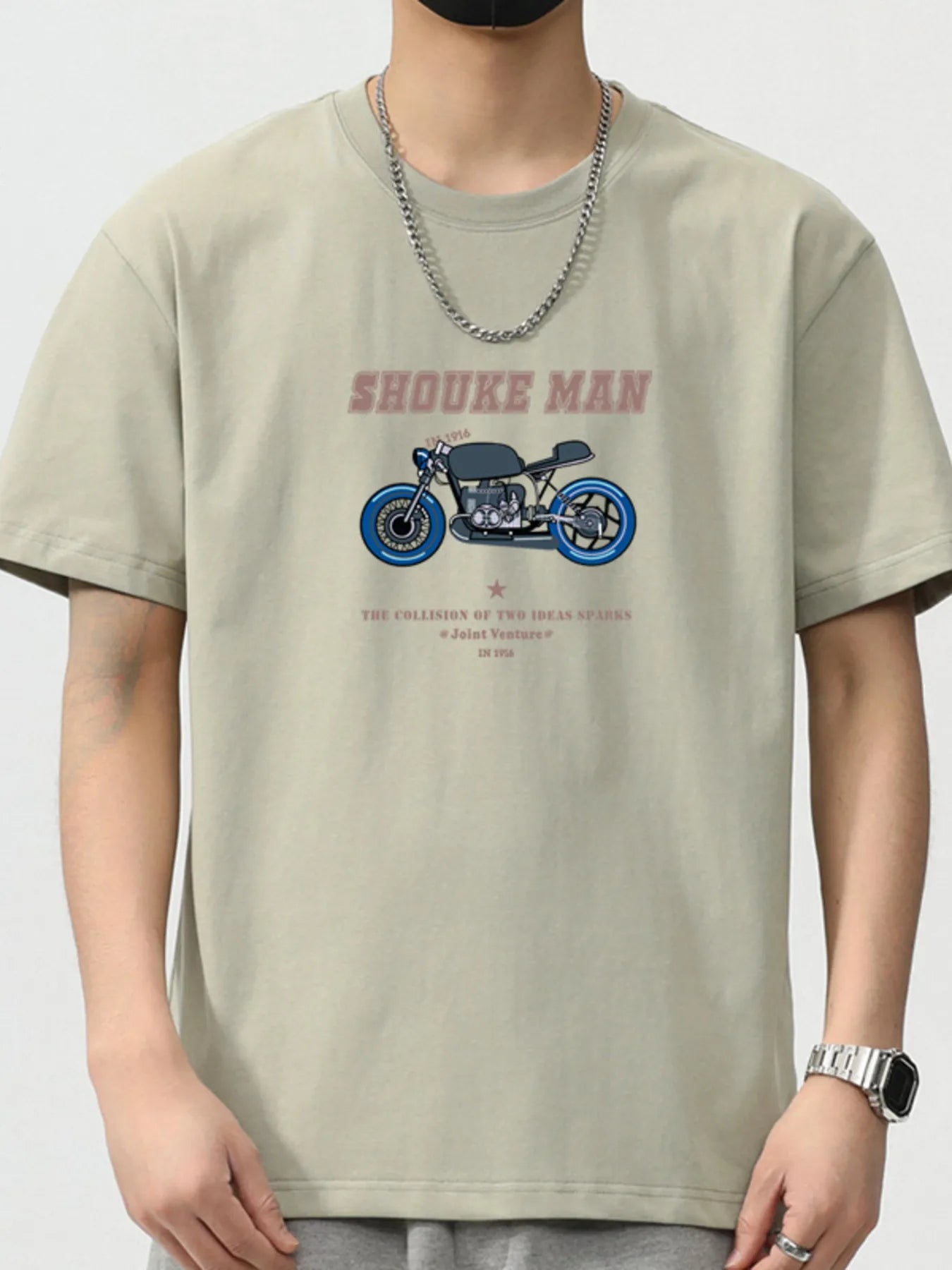 Men's light green graphic round-neck short-sleeve T-shirt with motorcycle print
