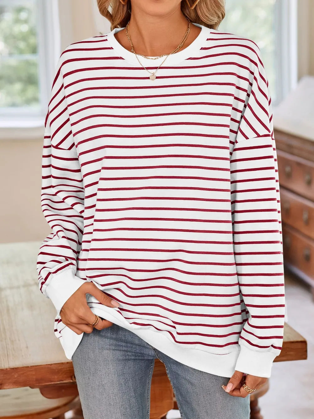 Striped long-sleeve sweatshirt with round neck, red-and-white horizontal stripes