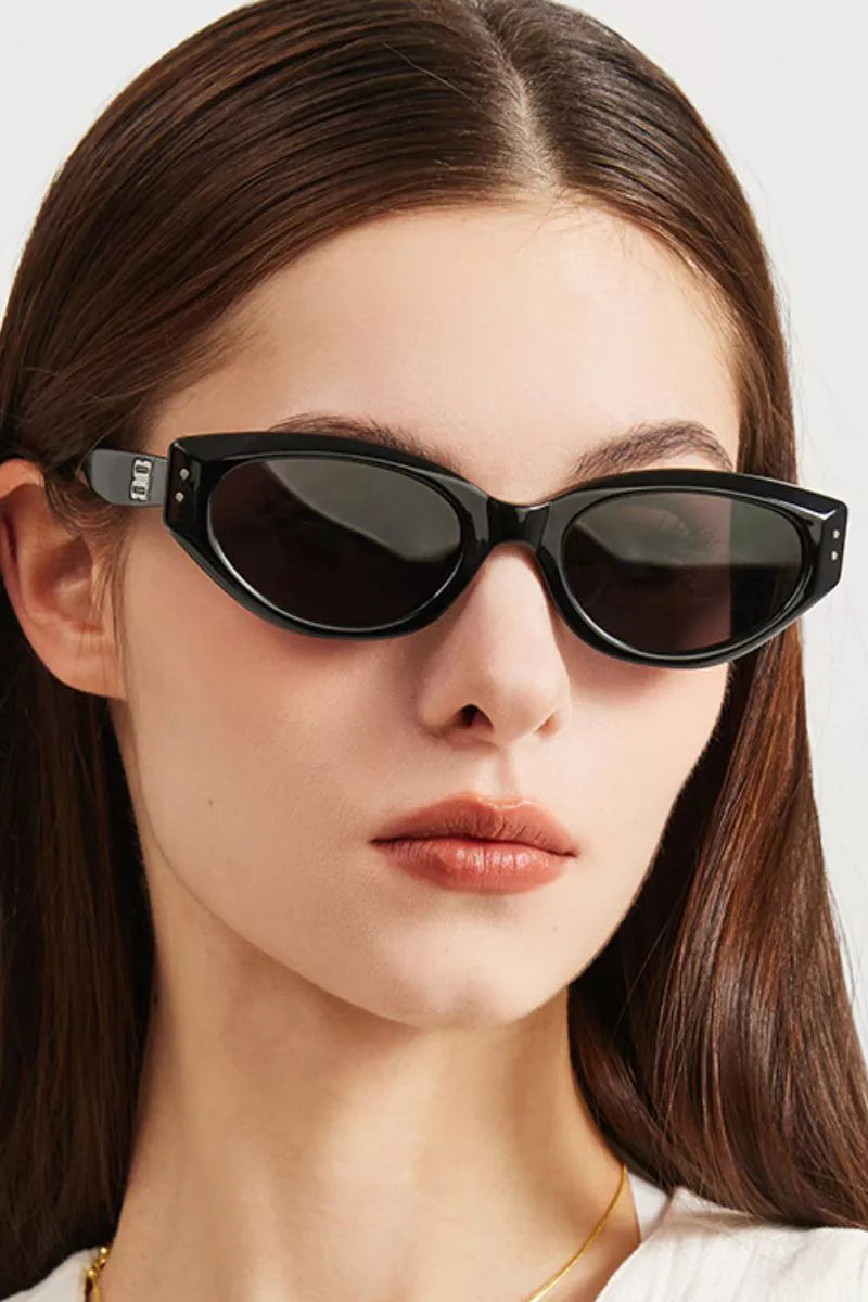 Cedar & Moore Retro oval frame sunglasses, black plastic, UV protection, Trendsi
