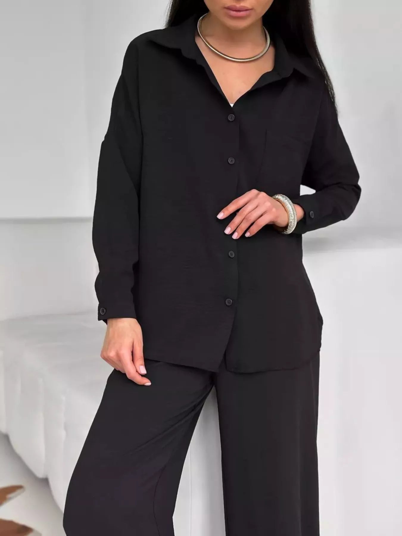 Black relaxed-fit shirt and wide-leg pants set, buttoned shirt with wide-leg pants