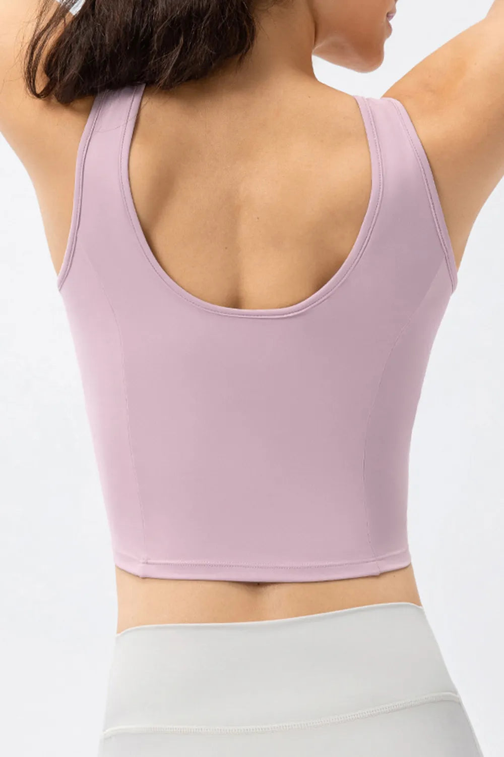 Lilac tank top back with round-neck opening and wide straps, low scoop back