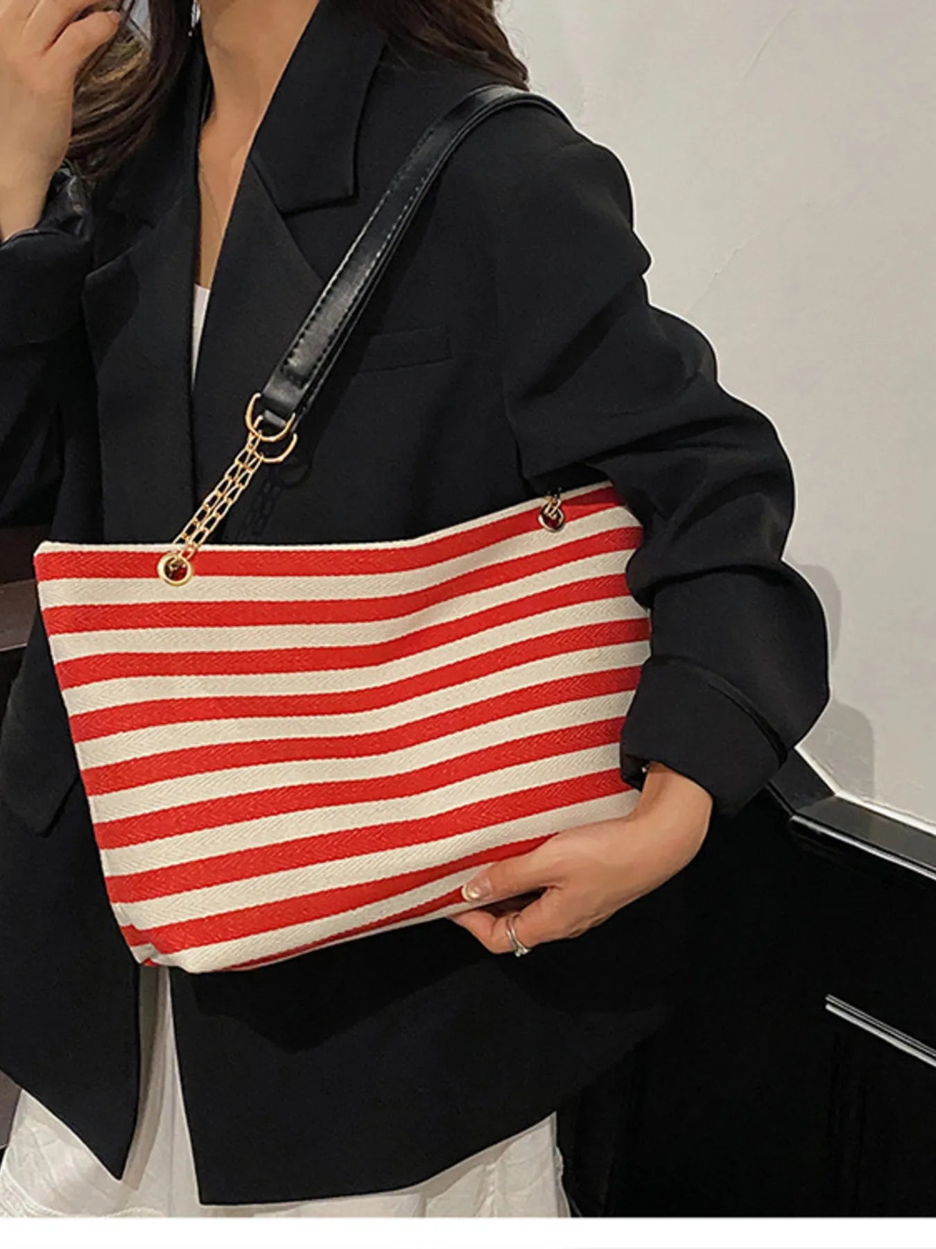Striped shoulder bag with chain detail, red/white stripes, black strap