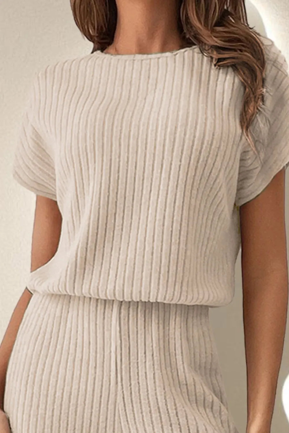 Cream ribbed round-neck short-sleeve jumpsuit, gathered waist
