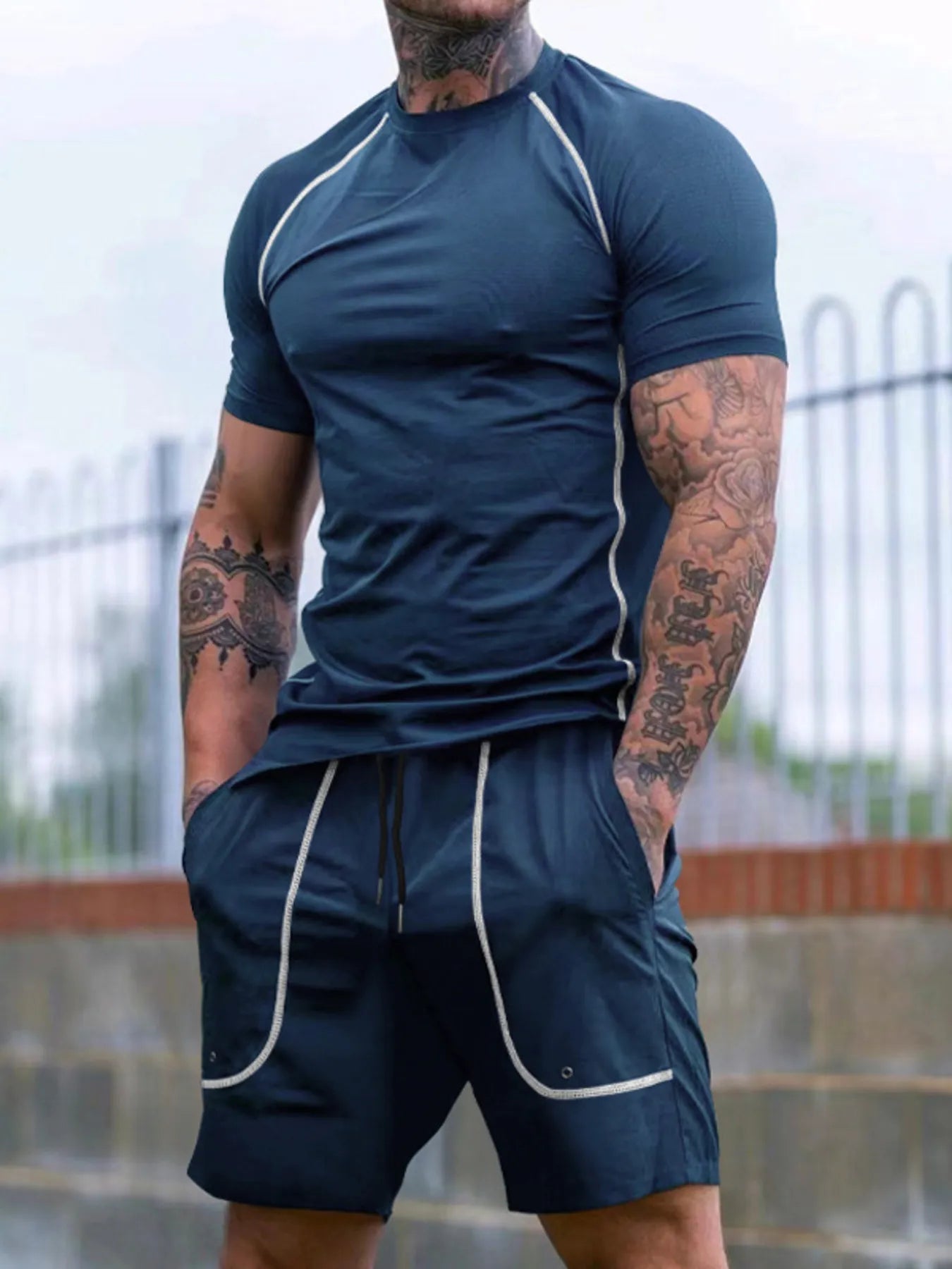 Men's t-shirt and shorts set in navy: crew-neck tee and drawstring shorts