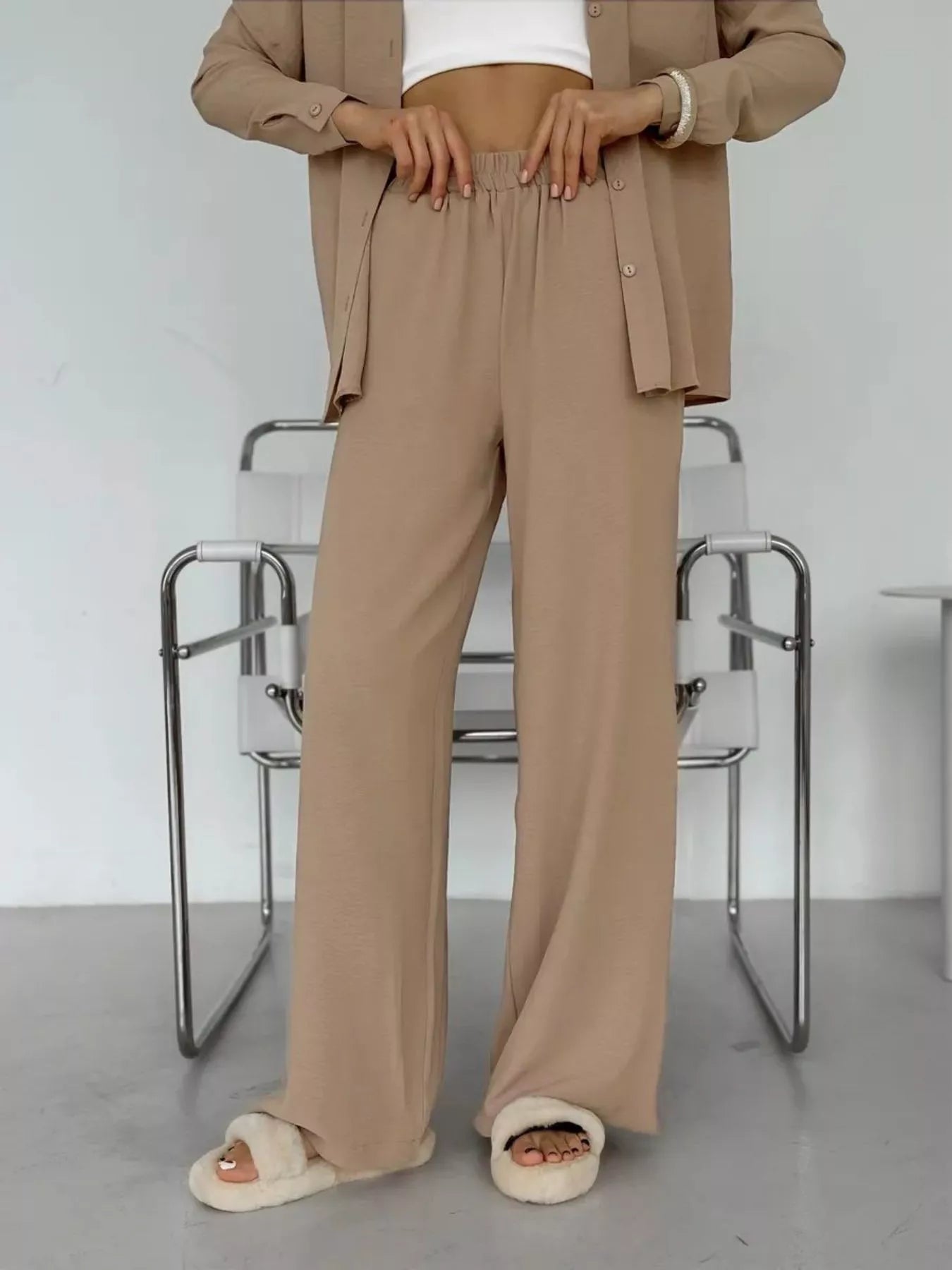 Tan relaxed-fit shirt and wide-leg pants set, elastic waist wide trousers