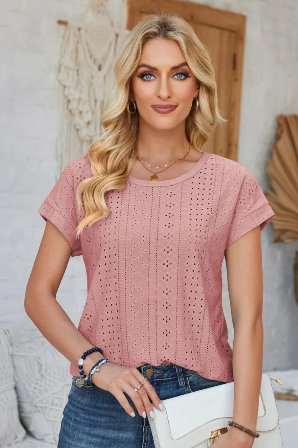 Dusty pink eyelet round-neck rolled short-sleeve T-shirt with vertical cutout detail