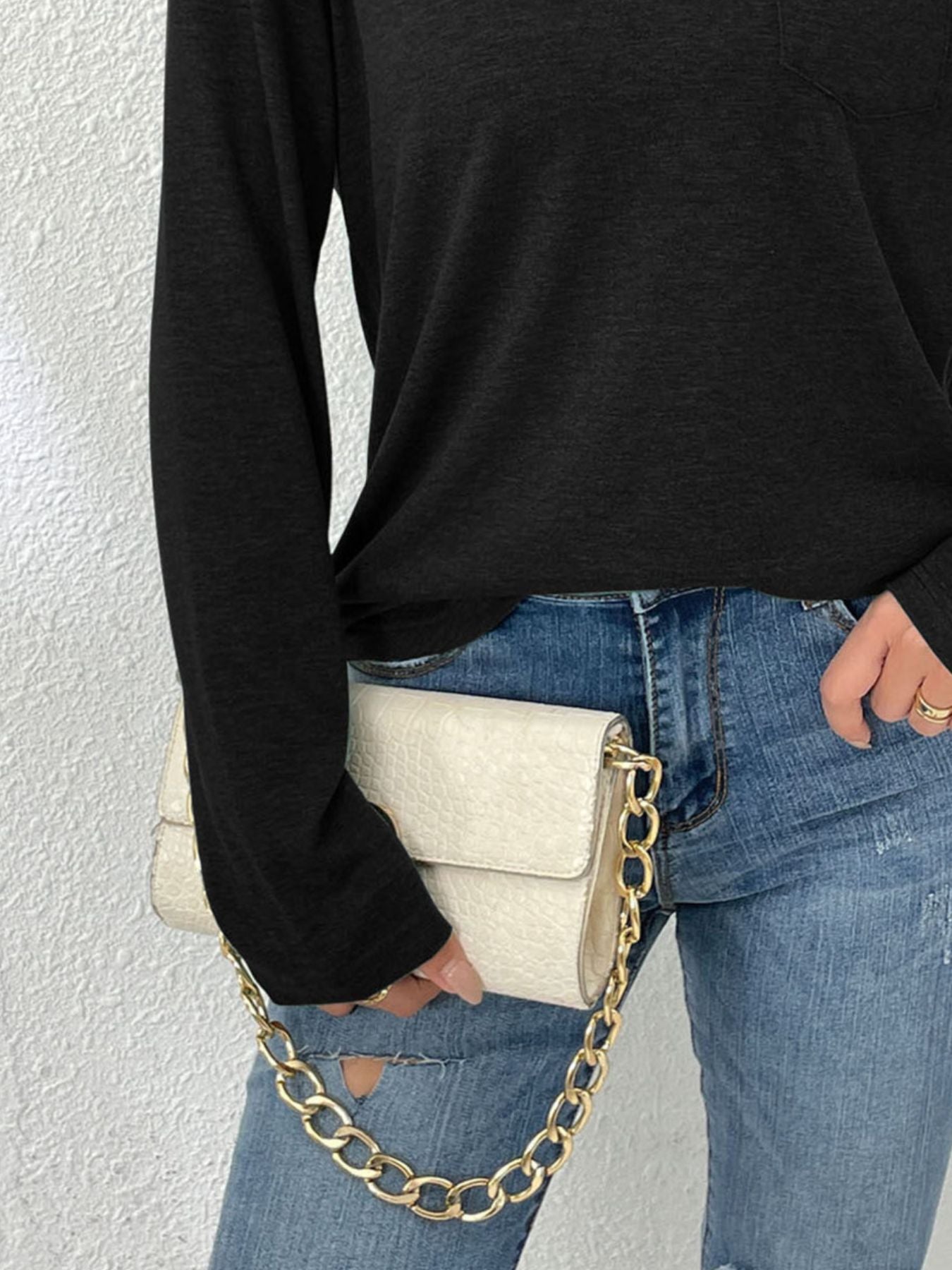 Cedar & Moore Collared neck black long sleeve t-shirt with front pocket, Trendsi