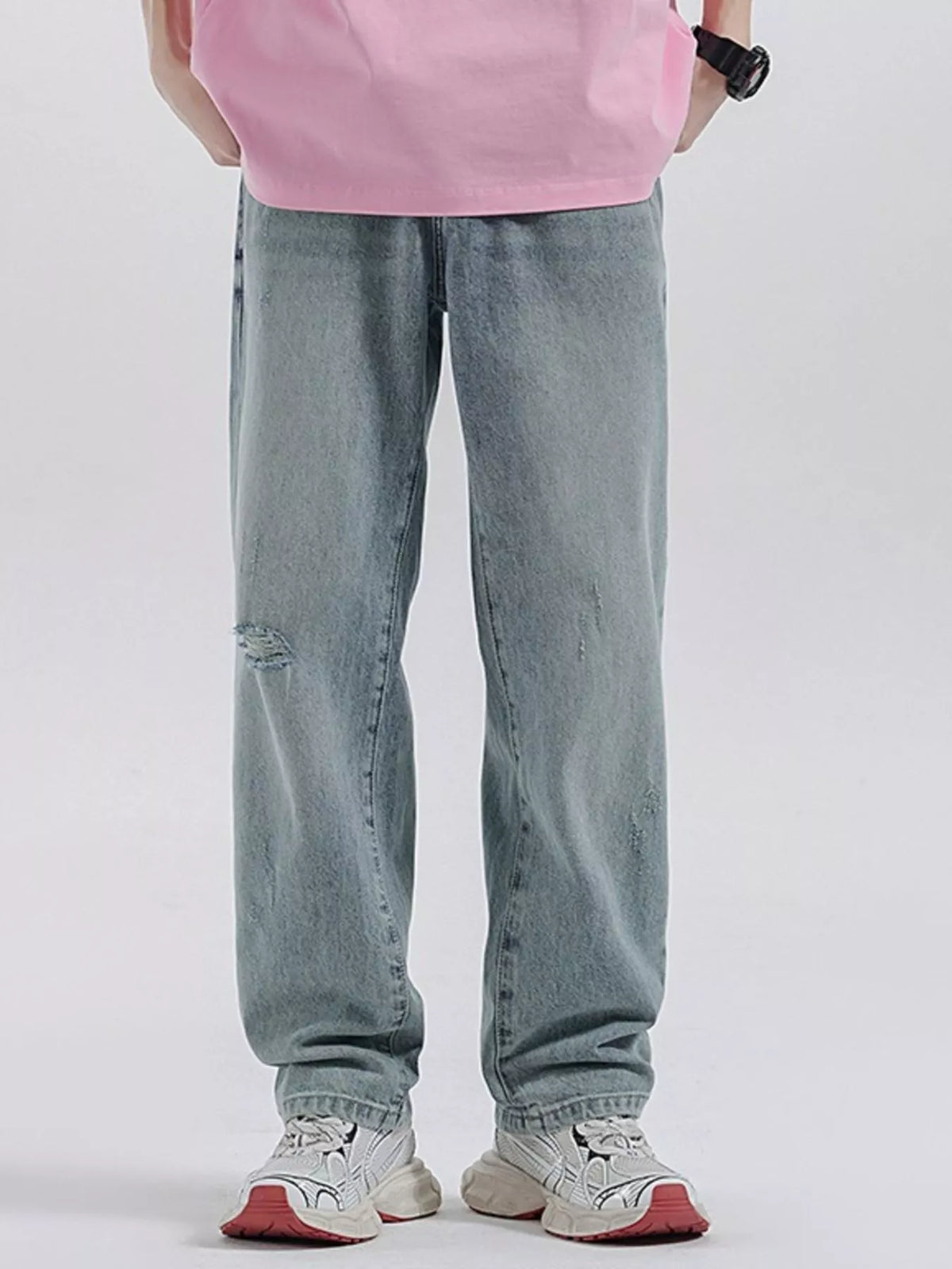Light blue wide-leg distressed wash cotton jeans, ripped knee