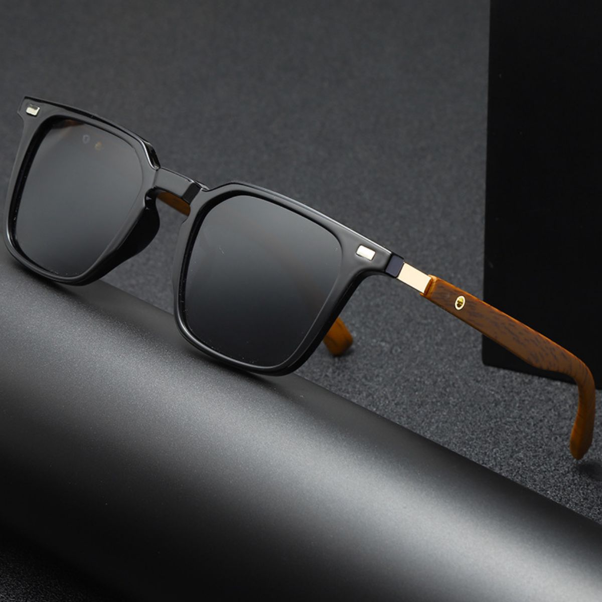 Cedar & Moore Trendsi square frame sunglasses, black frame with brown temples, UV protection