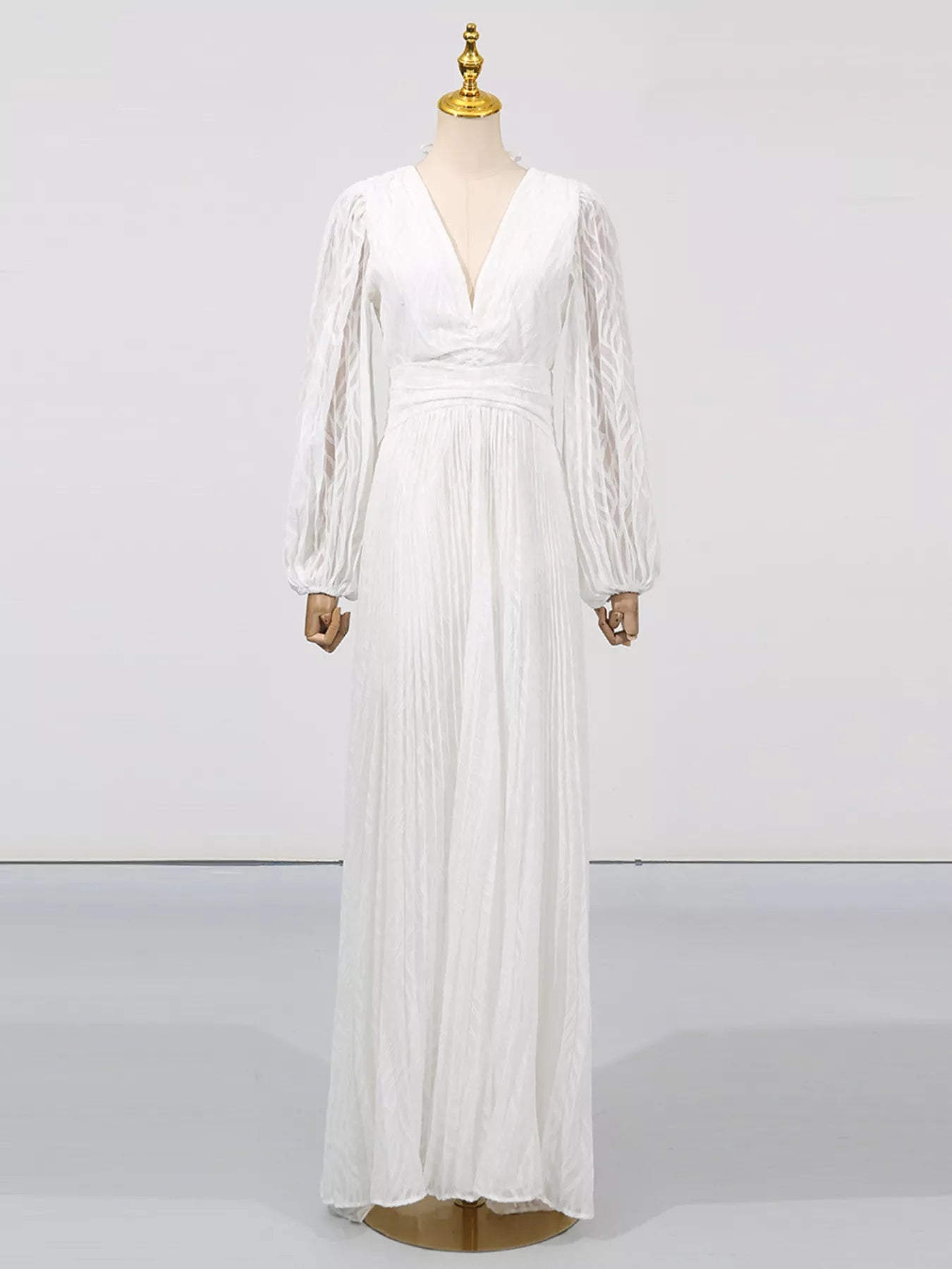 Cedar & Moore V-Neck Long Sleeve Maxi Dress, white, tied waist with zipper detail