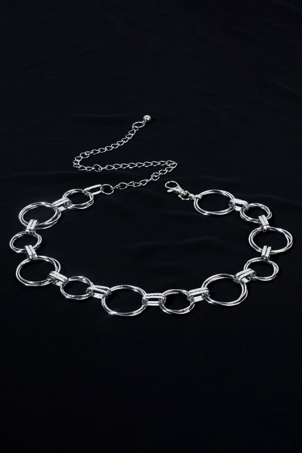 Silver alloy chain belt with oval and circular links, open ring clasp