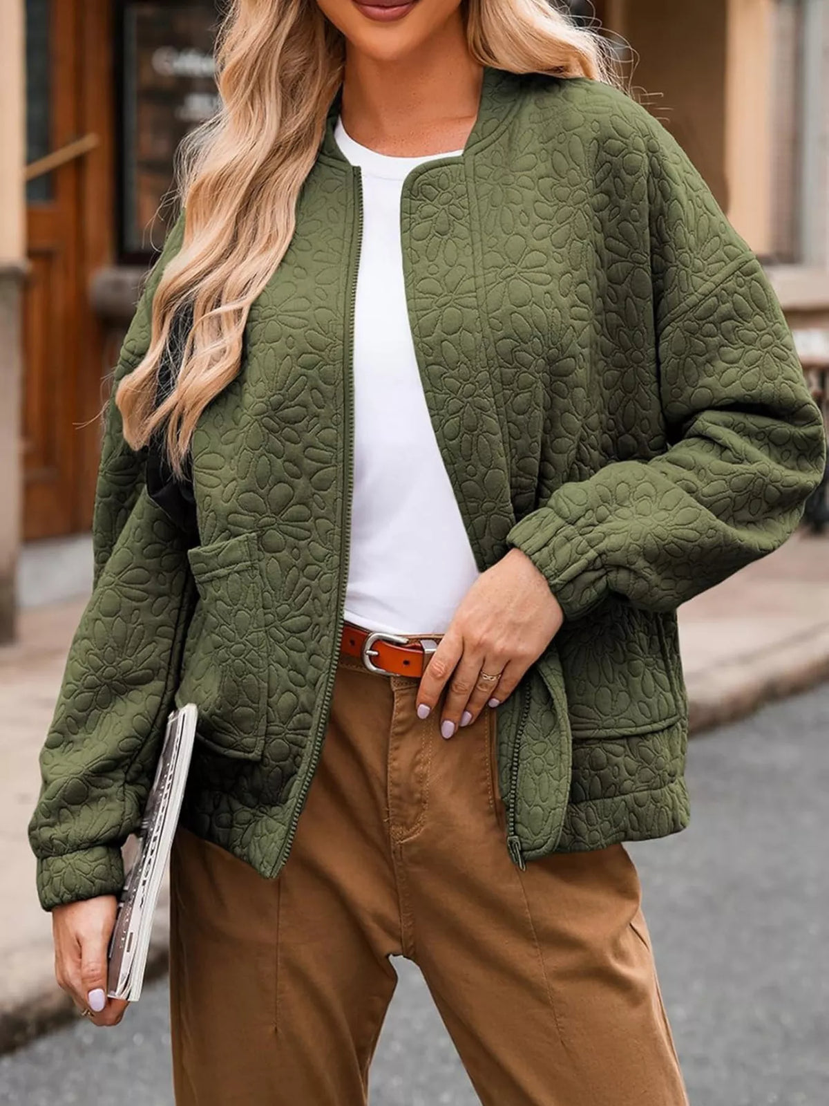 Floral quilted zip-up jacket in olive green, front zipper, side pockets, long sleeves