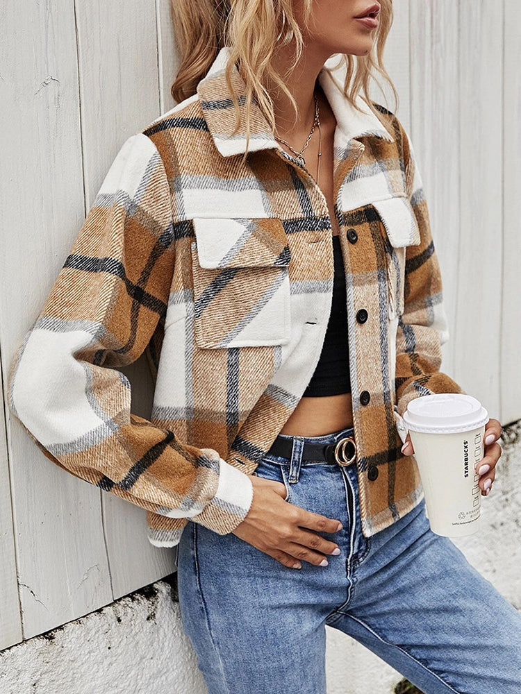 Camel plaid collared jacket, button front with chest pockets and long sleeves