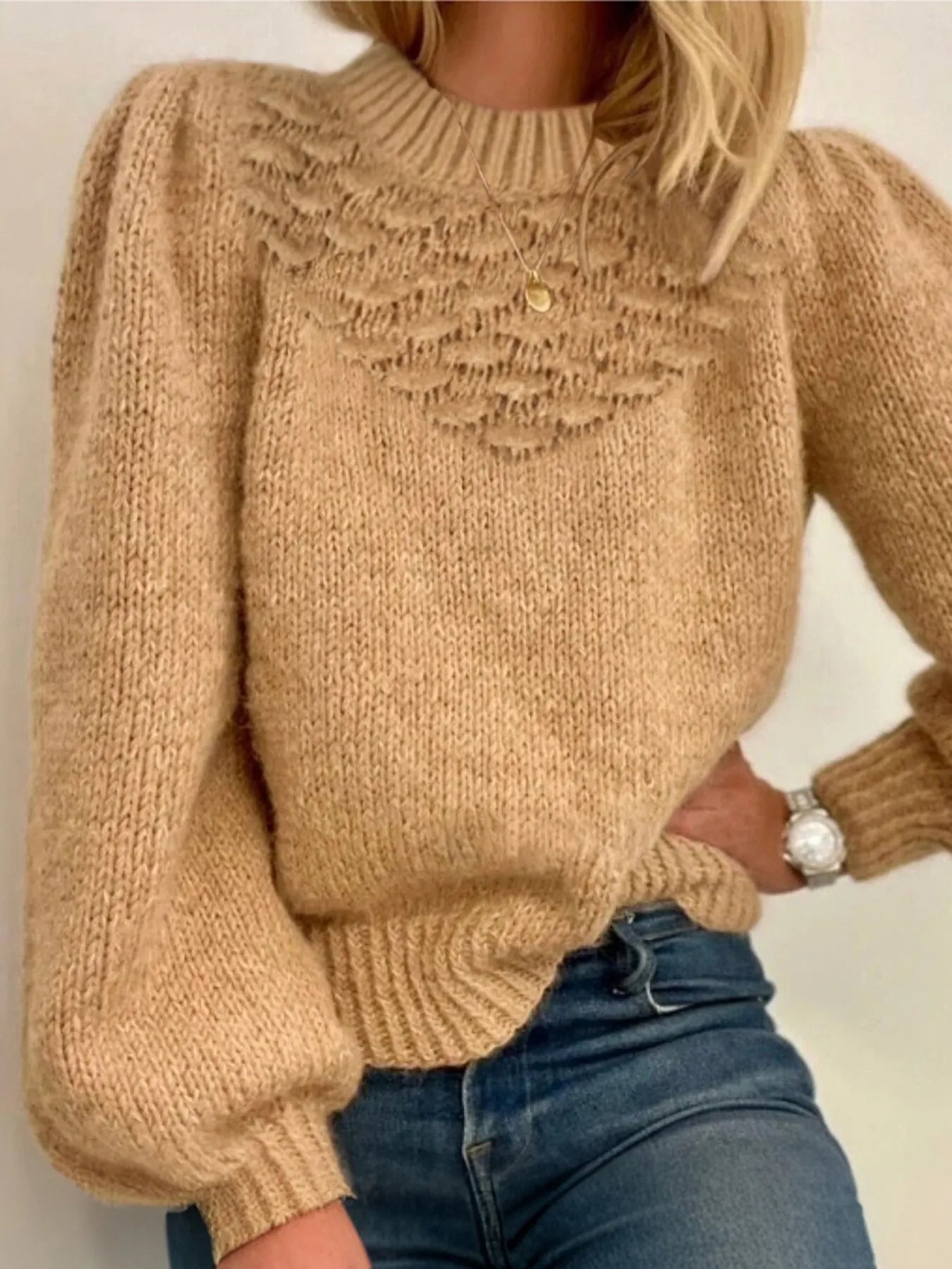 Khaki textured knit round neck long sleeve sweater, ribbed cuffs and hem
