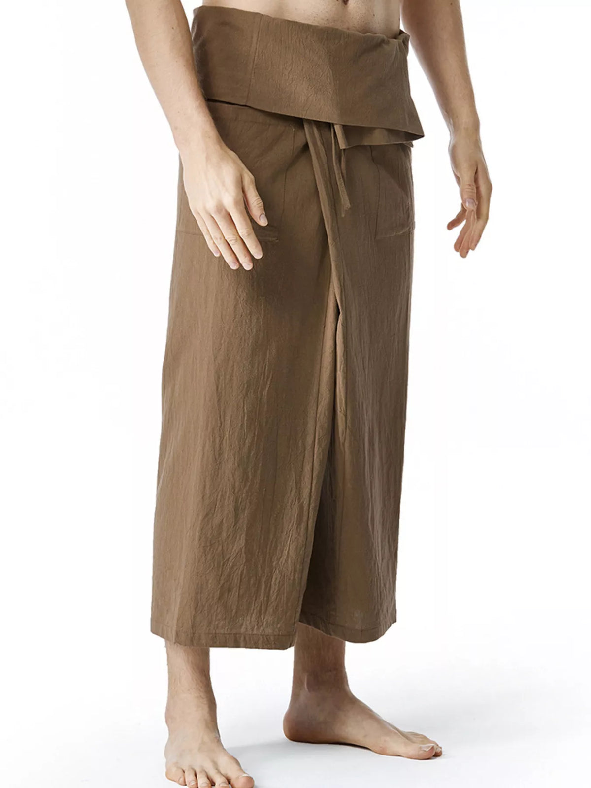 Men's loose-fit drawstring pants in brown, relaxed leg shape, elastic waist with tie.