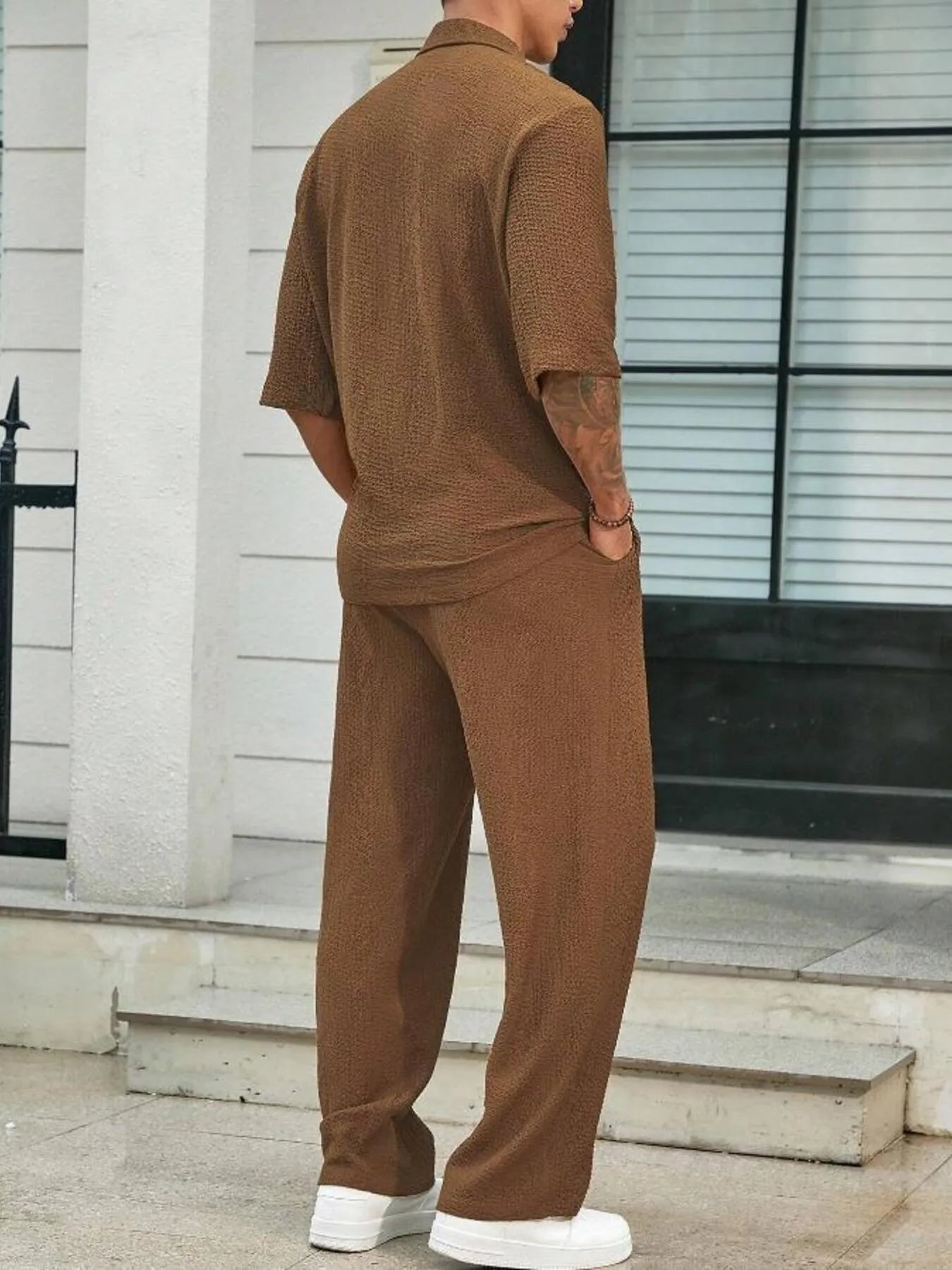 Men's plus size half-sleeve top and pants set, brown; side view