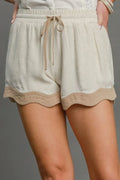 Oatmeal plus size shorts, elastic drawstring waist, scalloped color-block hem