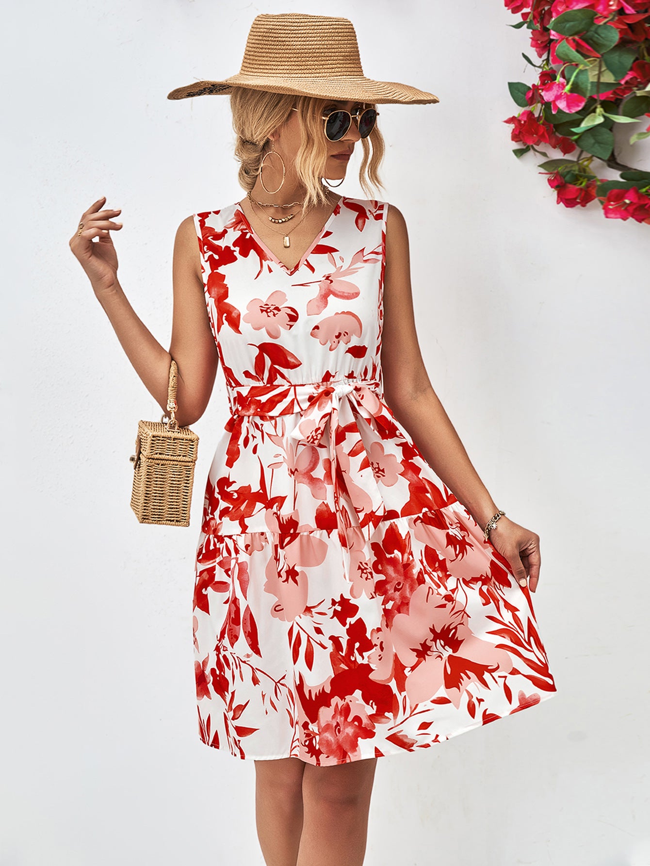 Floral V-neck sleeveless tie-waist dress, red floral print, flared skirt