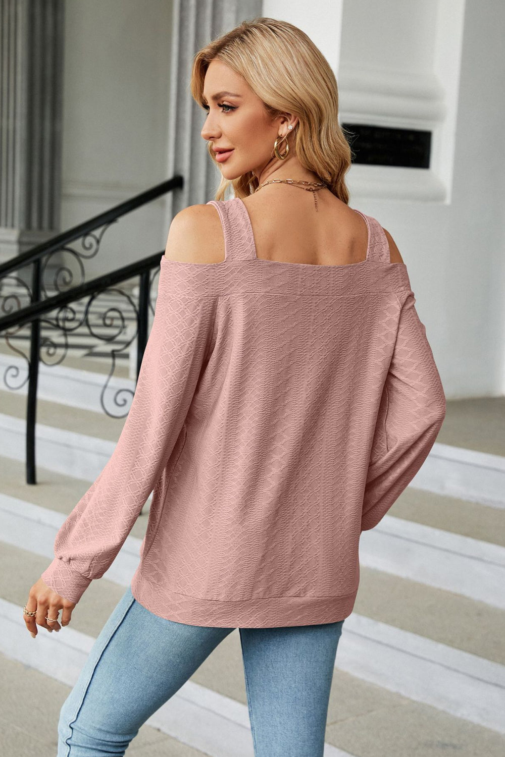 Dusty pink cold shoulder square-neck cutout blouse, long sleeves