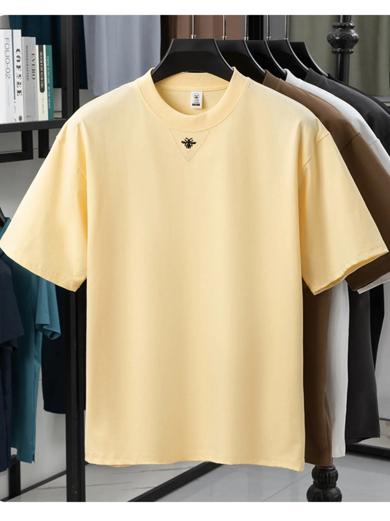 Men's crew neck short-sleeve T-shirt, light yellow, small chest logo