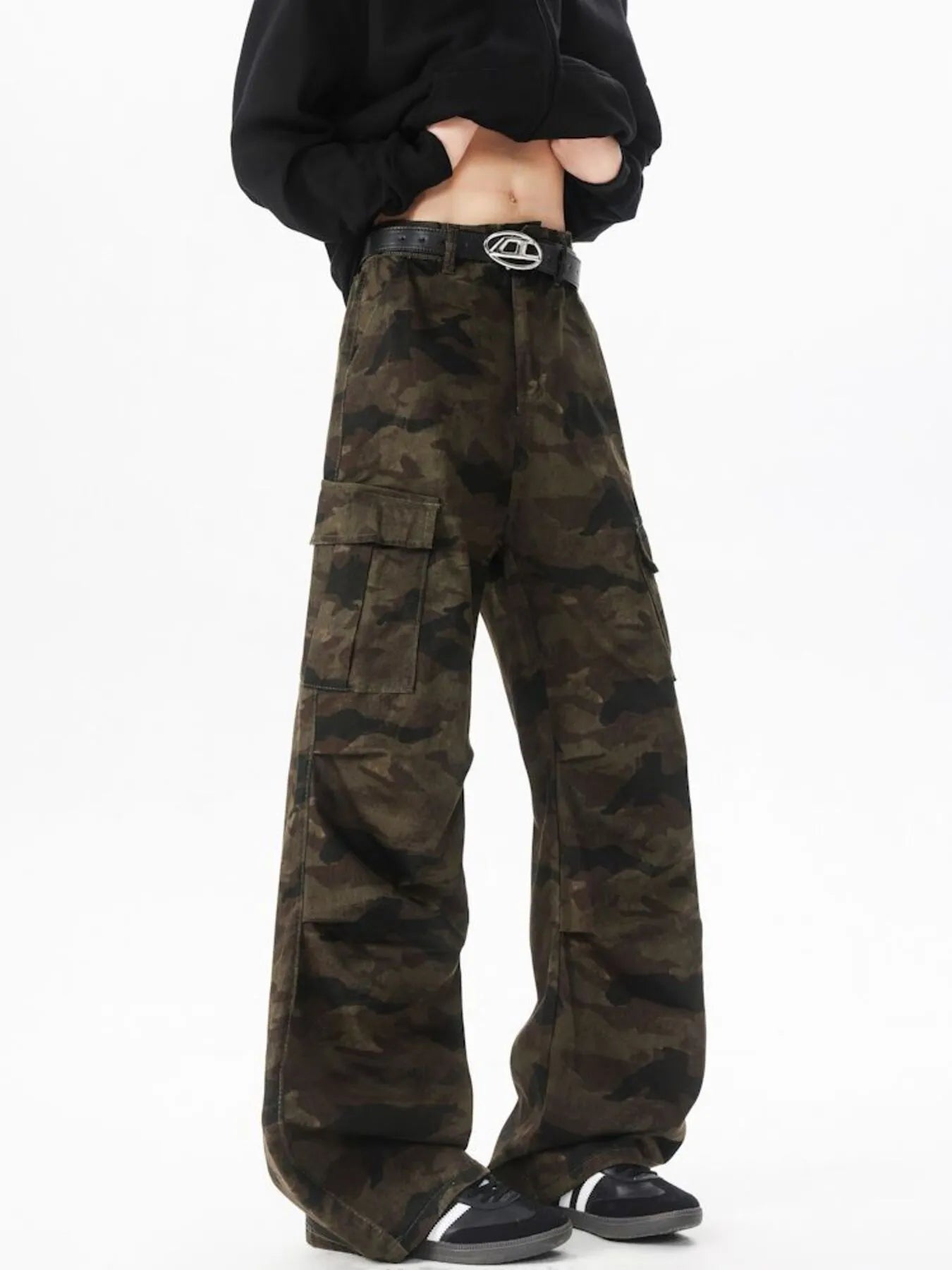 Camouflage wide-leg cargo pants with black belt and large side cargo flap pockets