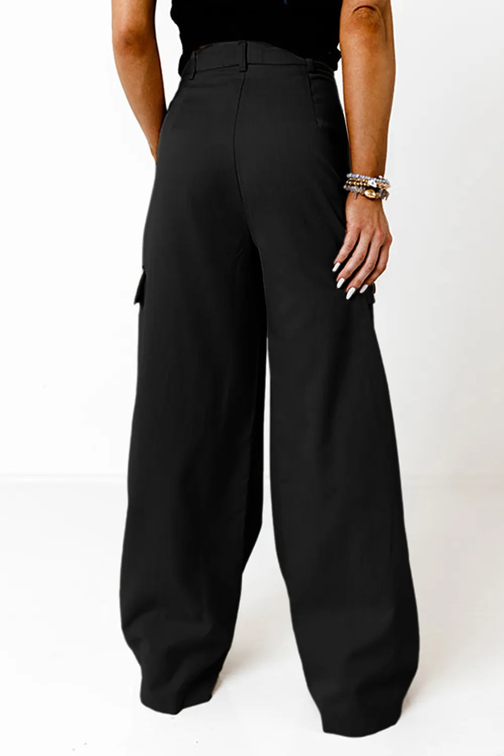 Black wide-leg pants with high waist and side cargo pockets