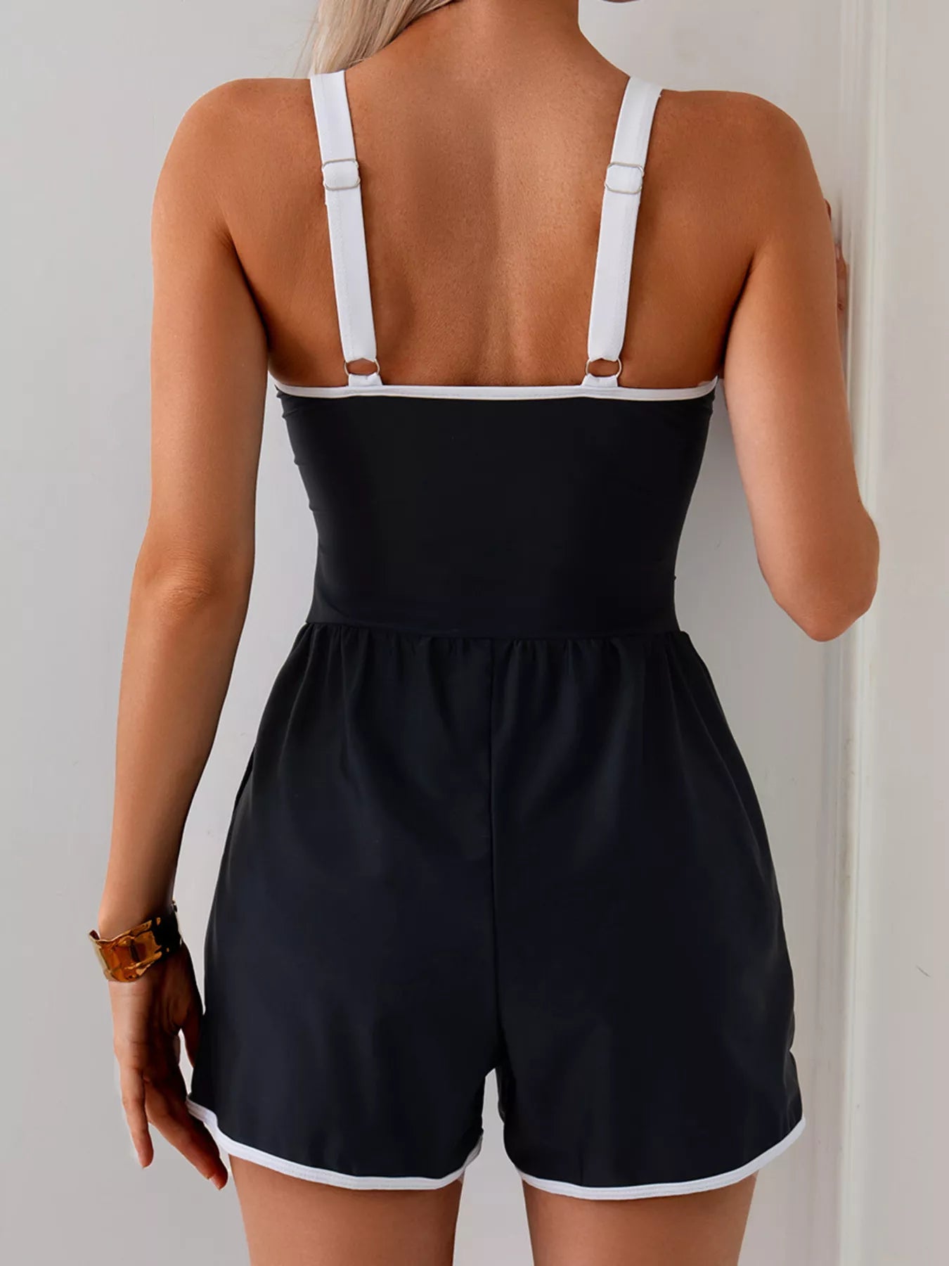 Trendsi black contrast-trim scoop-neck one-piece swimsuit with white adjustable straps