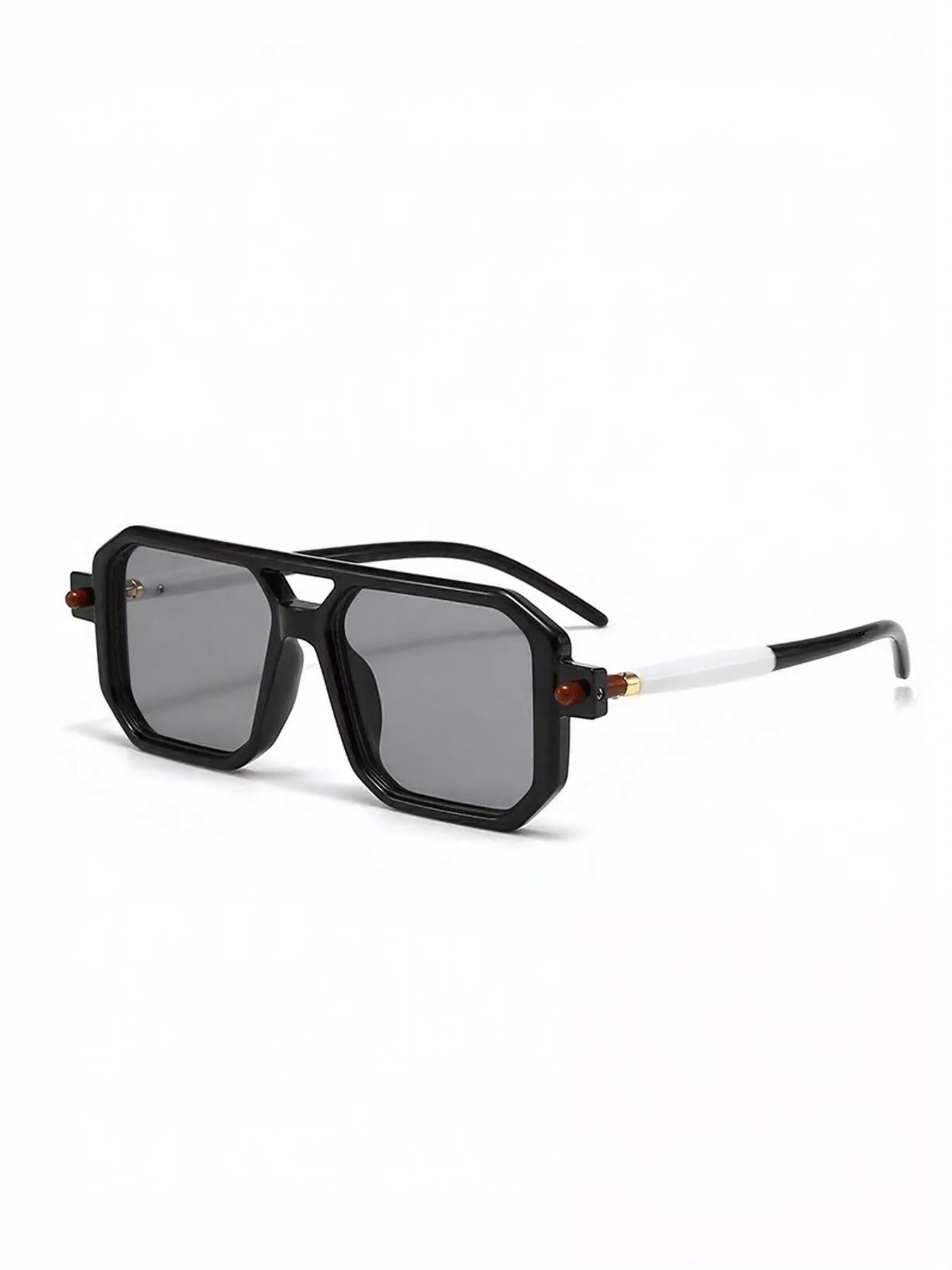 Cedar & Moore Square frame sunglasses, black plastic frames with gray lenses, Trendsi.