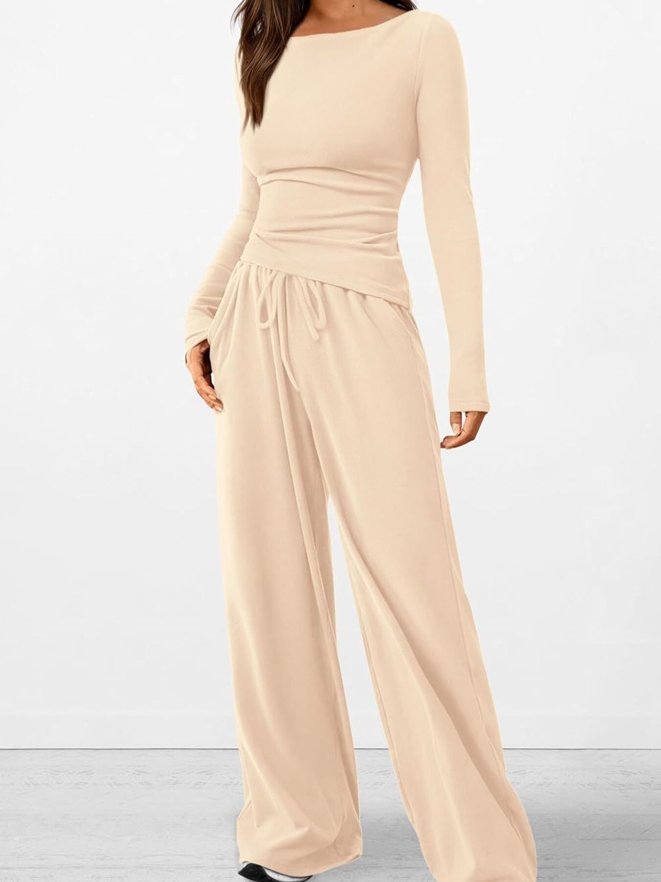 8d365702acb44f6a8a3f6df501880983-Max