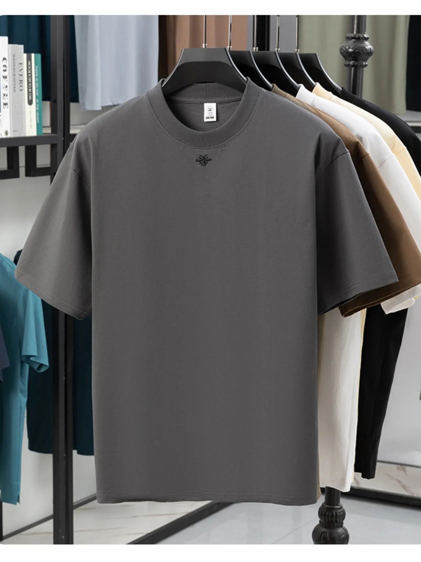 Men's crew neck short-sleeve T-shirt, medium gray, small chest logo