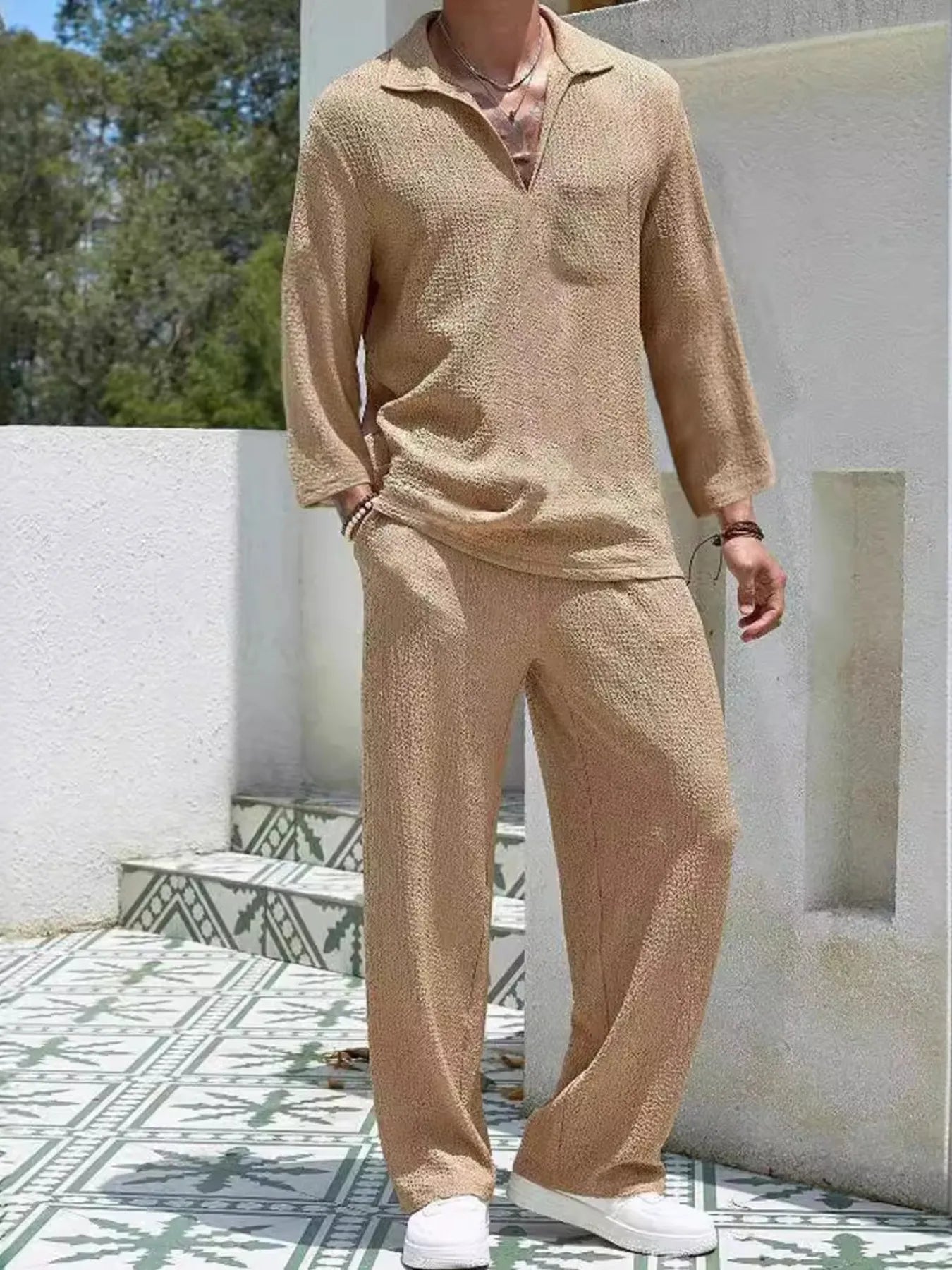 Men's long-sleeve top and pants set in khaki, front with notch collar and loose fit