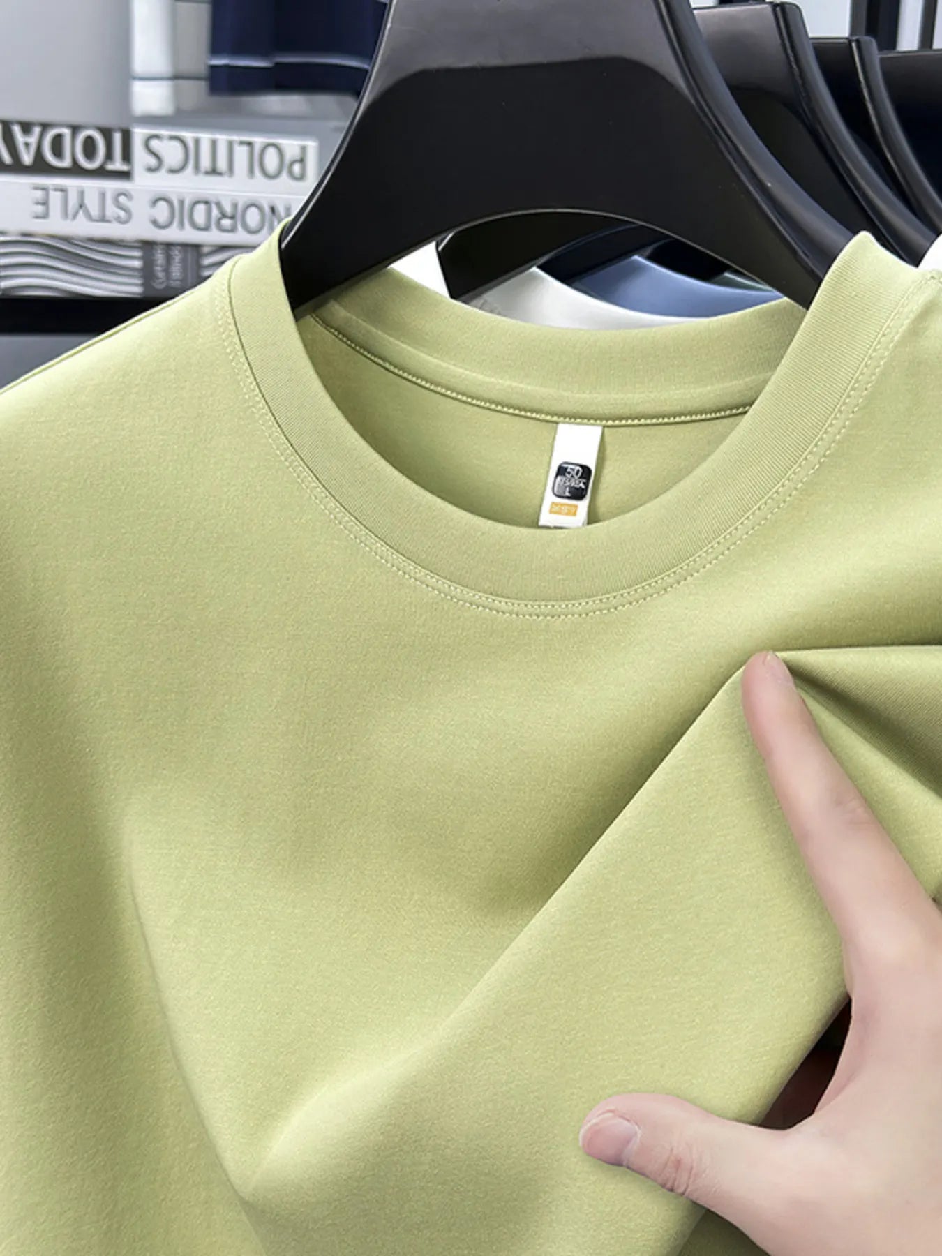 Men's round-neck short-sleeve T-shirt, lime green