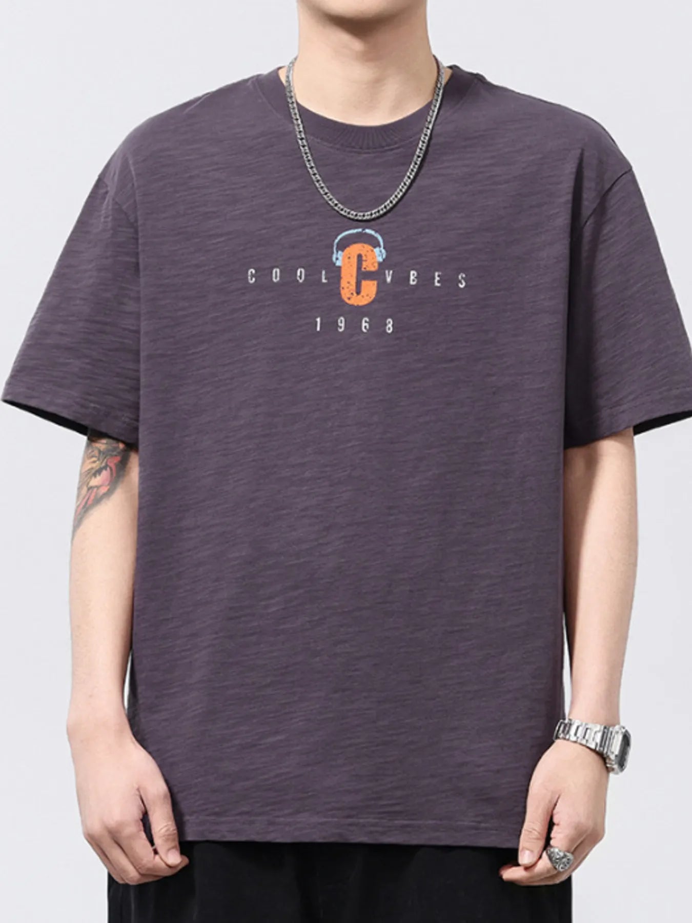 Men's plus size T-shirt, dark purple, round neck, short sleeves, front logo text