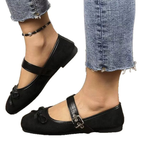 Bow-detail Mary Jane loafers in black with bow detail and round buckle strap