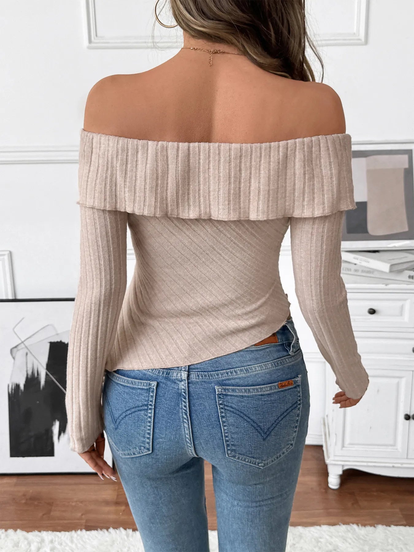 Khaki off-shoulder knit top with wide neckline and ribbed sleeves in fitted fit