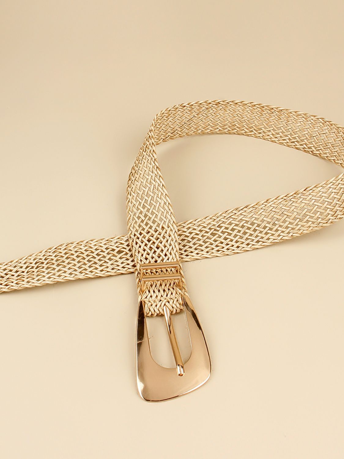 Camel braided belt with irregular gold-tone buckle and smooth clasp cover
