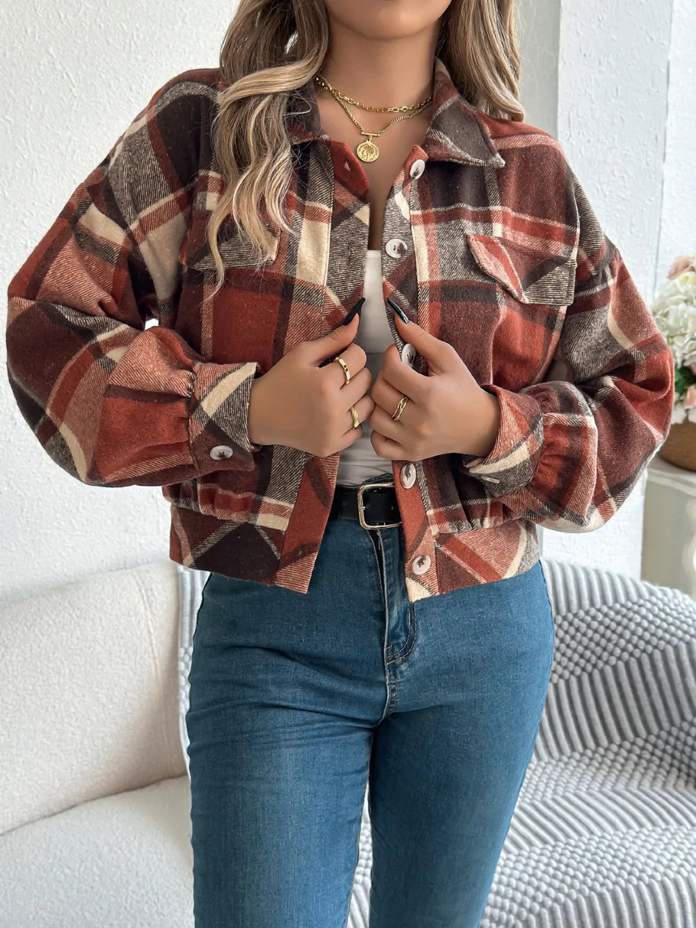 Plaid button-up long-sleeve jacket with front buttons and flap chest pockets