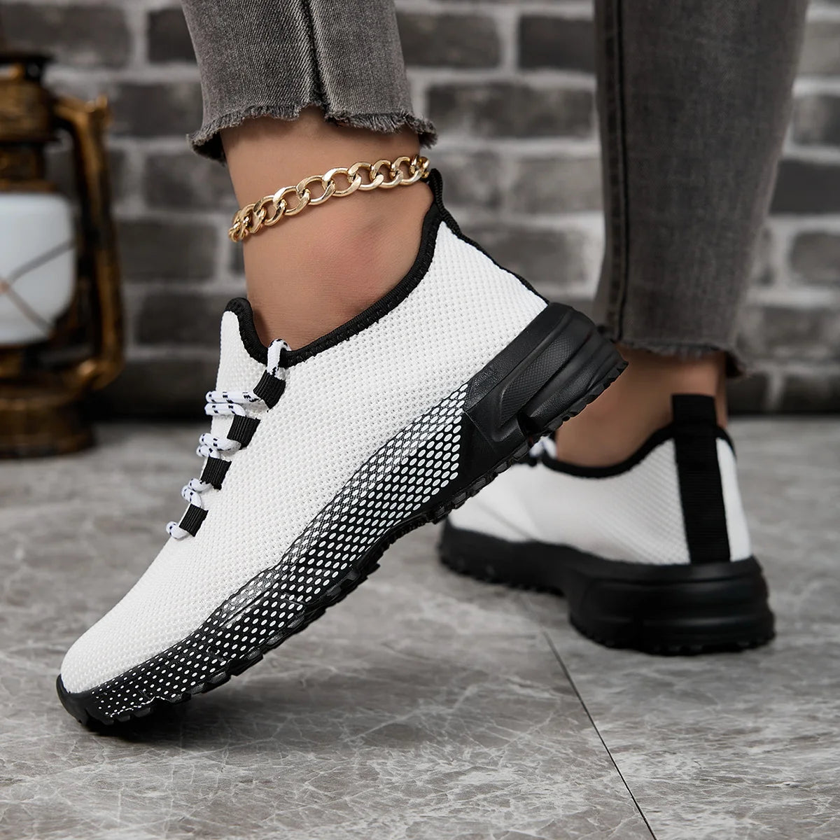 Women's Lightweight Mesh Athletic Sneakers