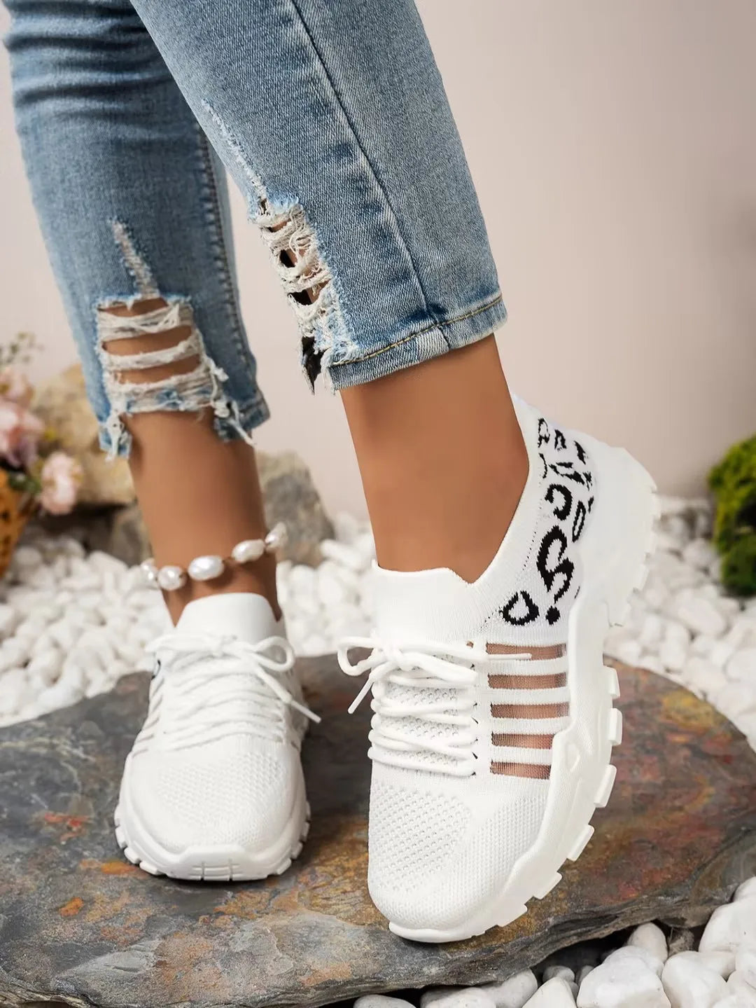 2 white Cedar & Moore athletic sneakers, breathable knit with thick sole
