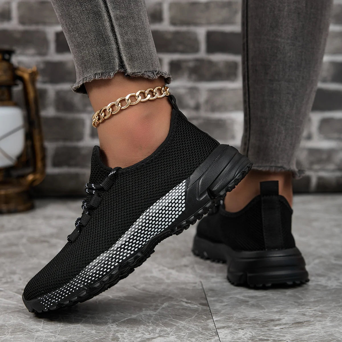 Women's Lightweight Mesh Athletic Sneakers